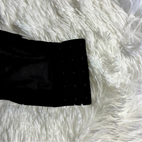 CACIQUE BLACK BRA - Picture 3 of 6